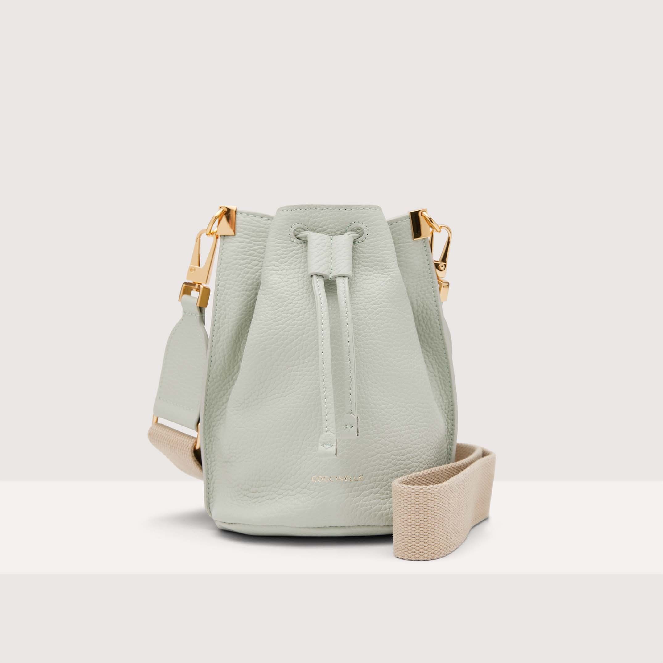 Coccinelle bucket bag top
